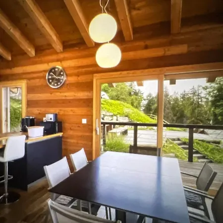 New Chalet Ambra Near Slopes By Nest Nyaraló Livigno